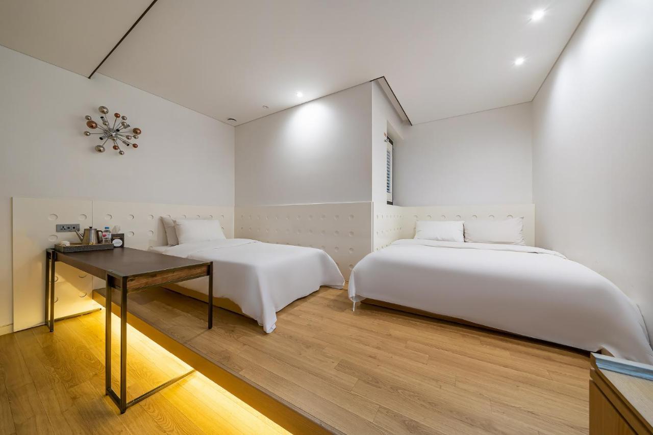 Hotel The Designers Kondae Szöul Kültér fotó